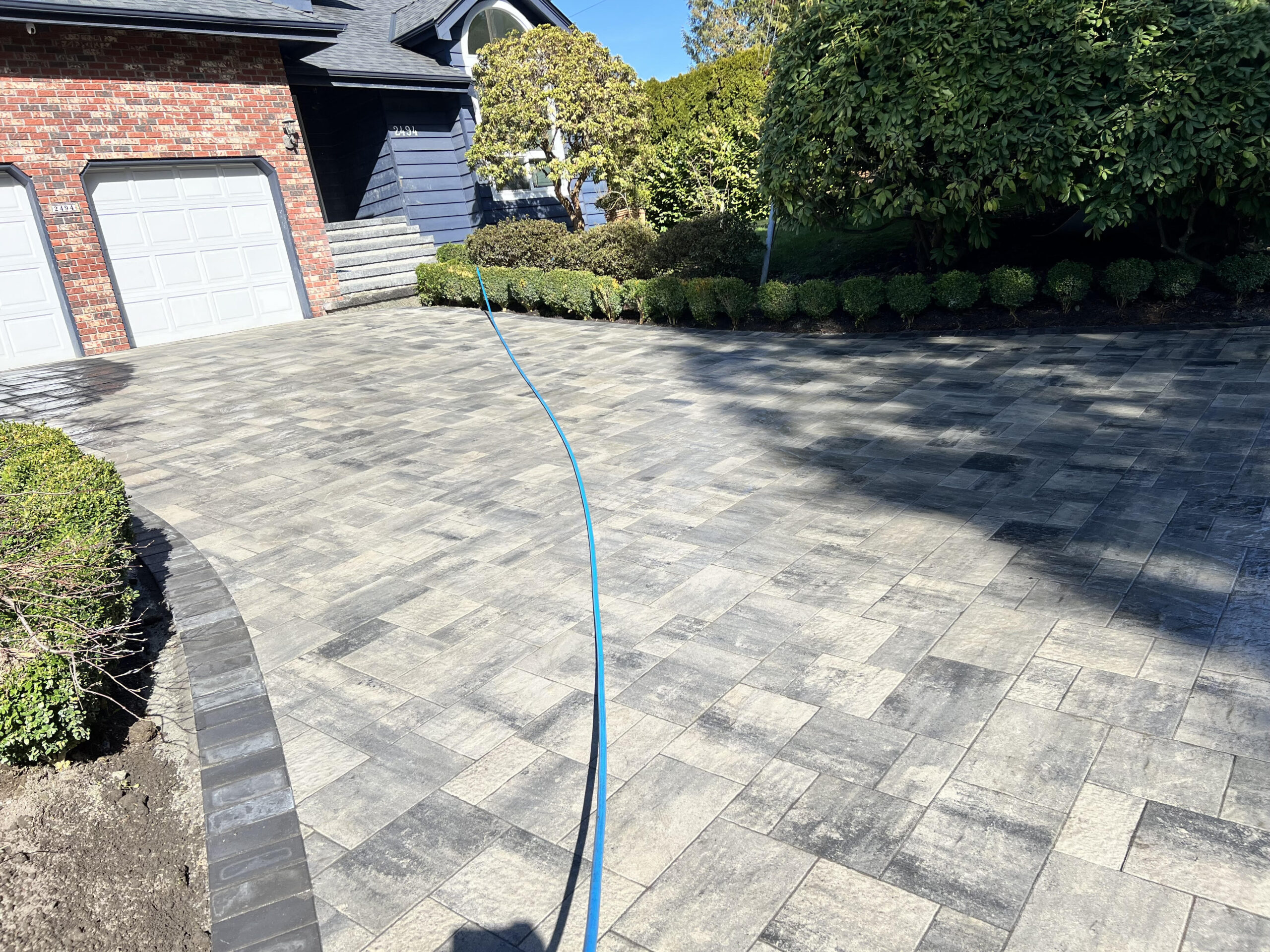 North Vancouver DrIveway