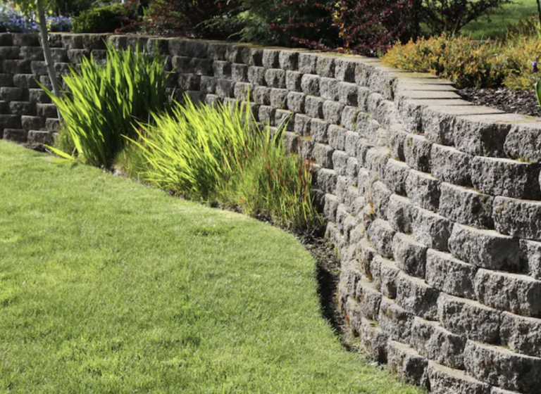 North vancouver retaining wall