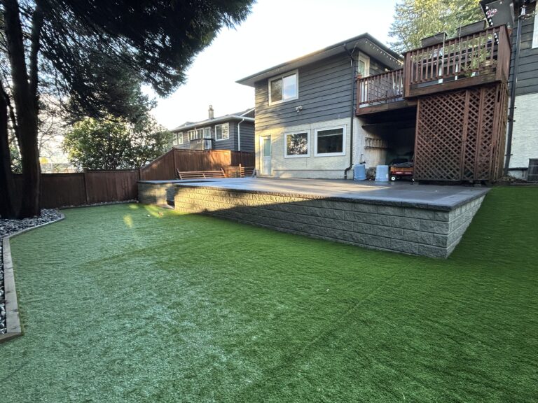 Coquitlam retaining wall and patio